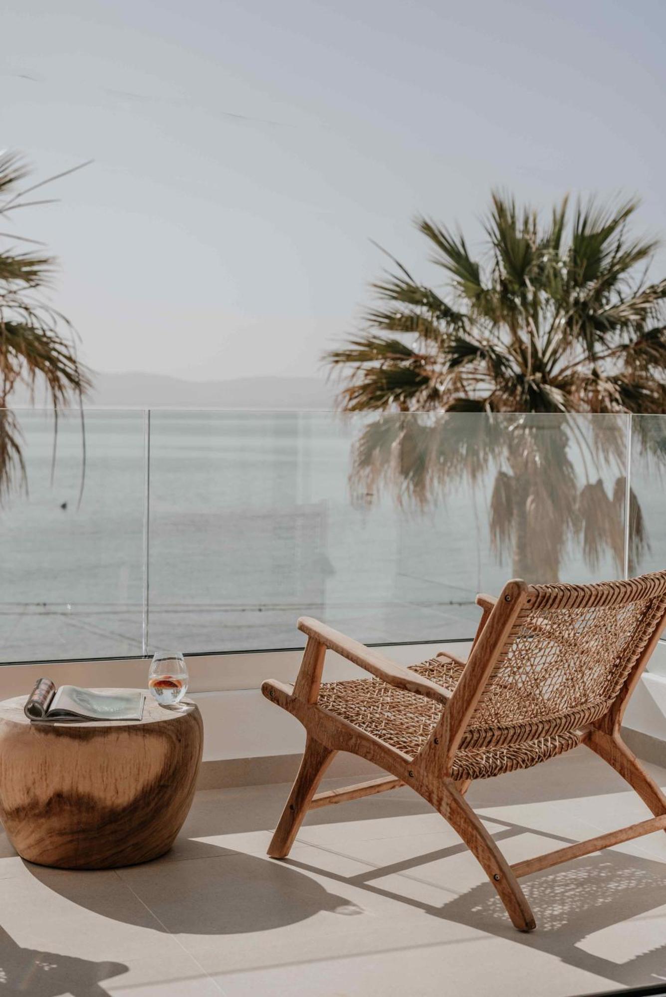 Ostrako Beachside Suites Agia Anna  Extérieur photo